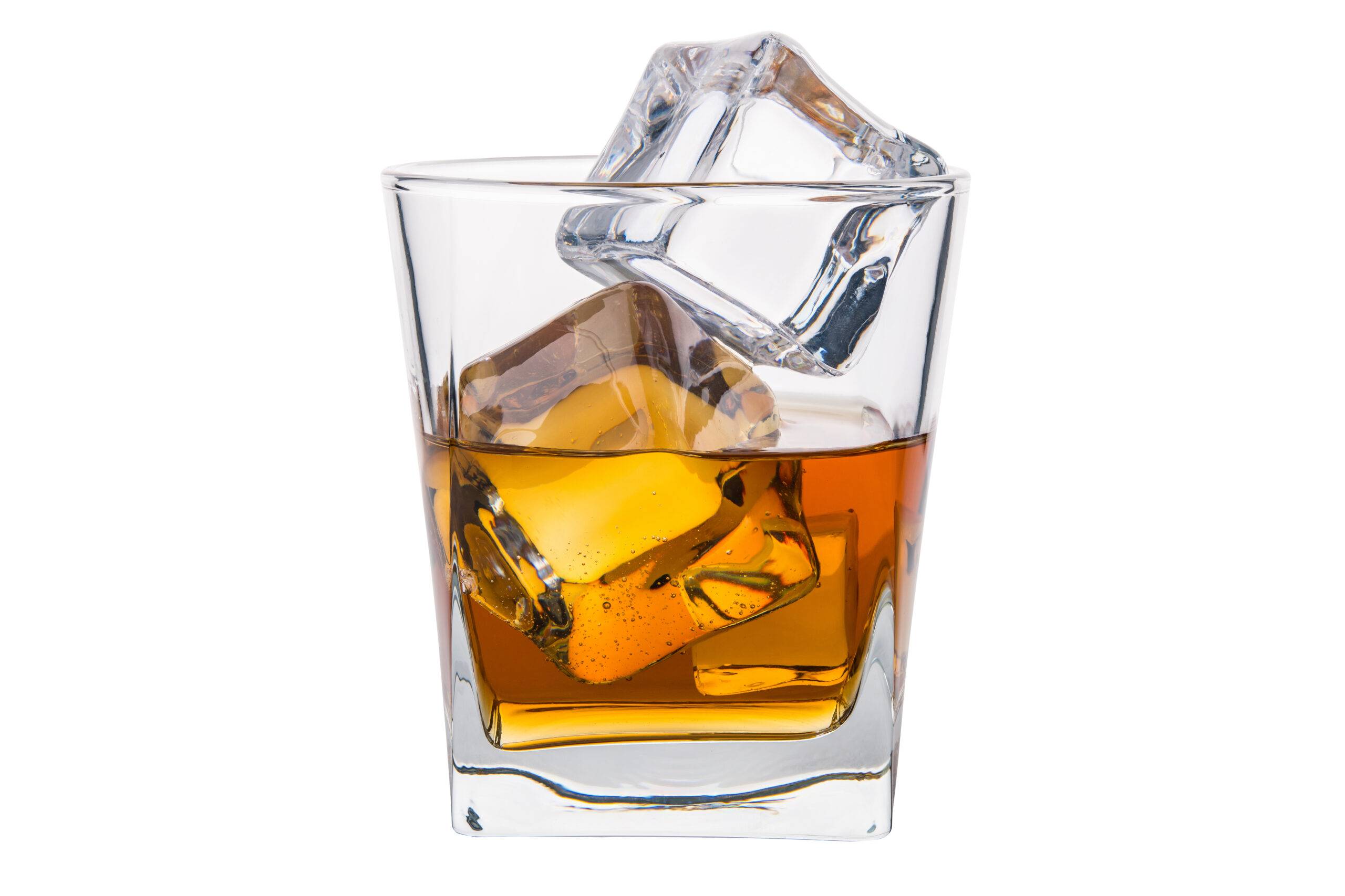 Clear Ice in Drink Presentations