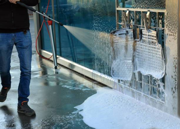 Cleaning the Floor of Your Commercial Freezer